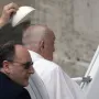 Dirljivi trenutci u Vatikanu: Papa Franjo vratio se među vjernike na proslavi Uskrsa