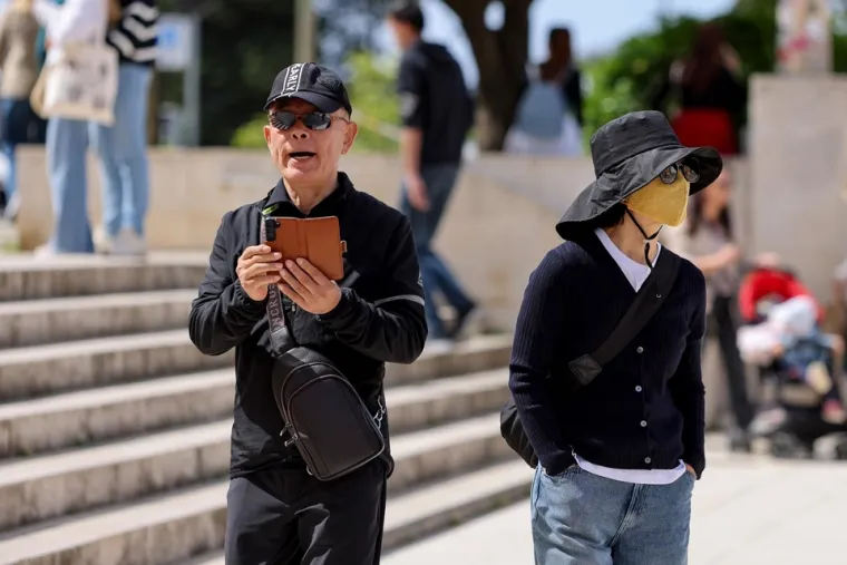 Sunčan dan u gradu: Zadranka u topu ukrala je sve poglede na &scaron;pici