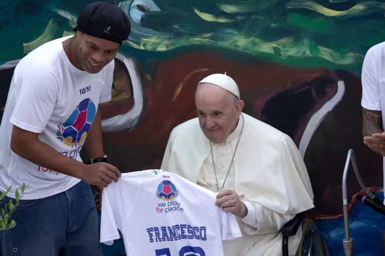 Pogledajte koga je sve ugostio Papa Franjo: I Luka Modrić zauvijek će pamtiti susret s njim