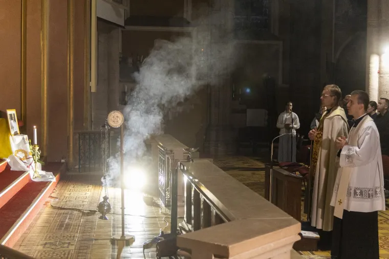 Hrvati se emotivnim porukama opra&scaron;taju od pape: 'Ljubav prema malim ljudima treba biti vodilja'