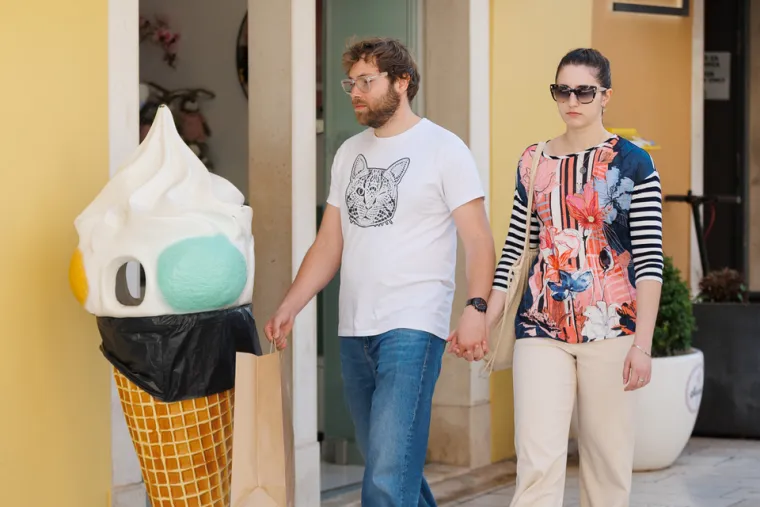 Nitko nije ostao ravnodu&scaron;an: Plavu&scaron;a u minici podigla je temperaturu na zadarskoj &scaron;pici