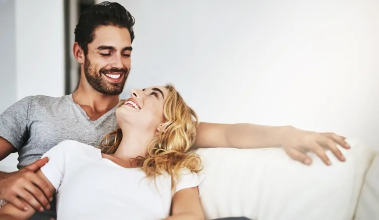 14. Ne zaboravite reći &quot;Volim te&quot; - Iskreno &quot;Volim te&quot; jednostavno je jedan od najboljih načina da partneru date do znanja koliko vam znači i koliko cijenite njegovu prisutnost u svom životu.