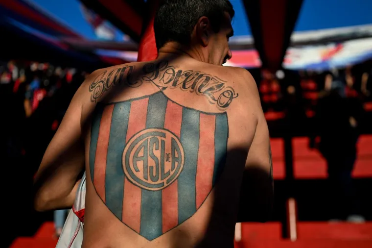 Klub koji je papa obožavao ima nevjerojatne navijače. Njihova borba izvan tribina kult je u Argentini