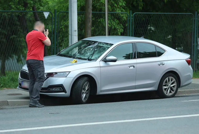 Policajci ih opkolili nasred ceste. Pokušali su pobjeći, ali nije im bilo spasa
