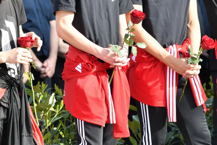 Posljednji ispraćaj Nikole Pokrivača. Prisustvovali brojni velikani hrvatskog nogometa