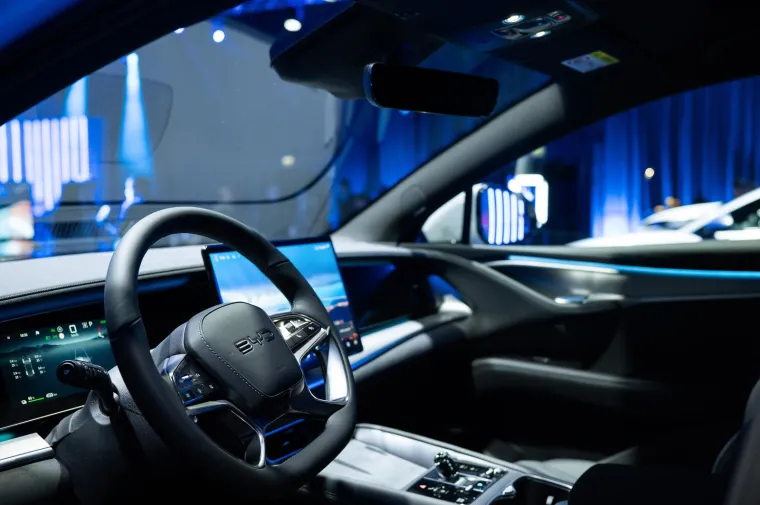 Hrvatskim kupcima u početku su dostupna četiri modela: tri potpuno električna modela BYD SEAL, BYD SEAL U i BYD SEALION 7 te plug-in hibridni model BYD SEAL U DM-i i to putem distributera Auto Hrvatska i Harmony New Energy Auto Service Zagreb.