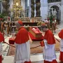 Katolički vođa preminuo je u ponedjeljak, a tjednima prije svoje smrti odlučio je odreći se respiratora, rekao je njegov osobni liječnik za talijanske novine, objavljeno je u četvrtak.