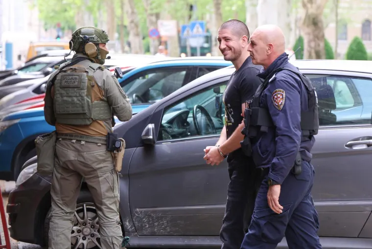 Duge cijevi i pancirke u Zagrebu: Opasni kraljevi kokaina dovedeni pred sud