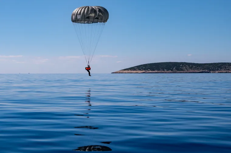 Hrvatski i američki specijalci u akciji: Pogledajte spektakularne prizore s mora