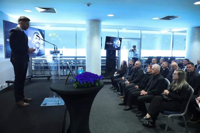 Na komemoraciji su bili i Velimir Zajec te Zvonimir Boban, predsjednik kluba i predsjednik uprave Dinama.