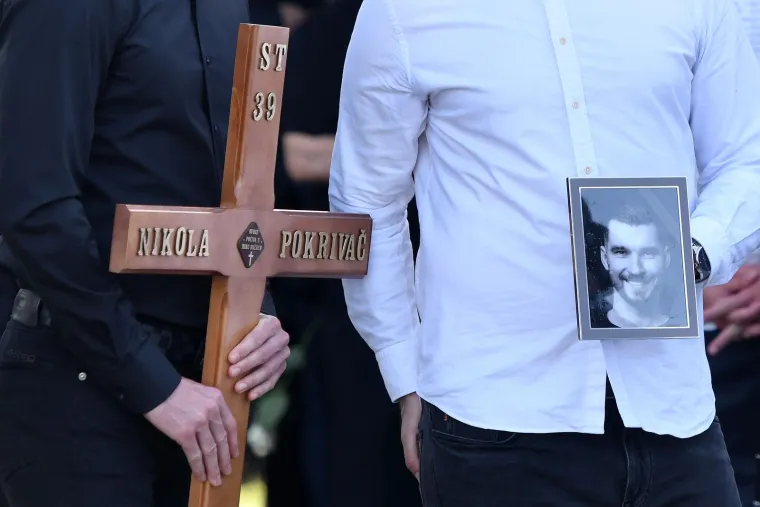 Užasna vijest zatekla je Hrvatsku na Veliki petak. U prometnoj nesreći poginuo je biv&scaron;i hrvatski reprezentativac Nikola Pokrivač. 