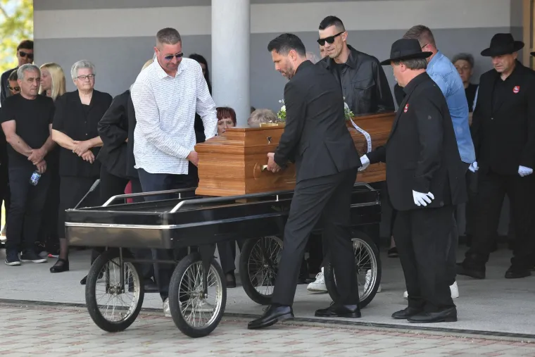 Na komemoraciju za Pokrivača do&scaron;ao i Boban: Poznati dinamovac sve dirnuo emotivnim govorom