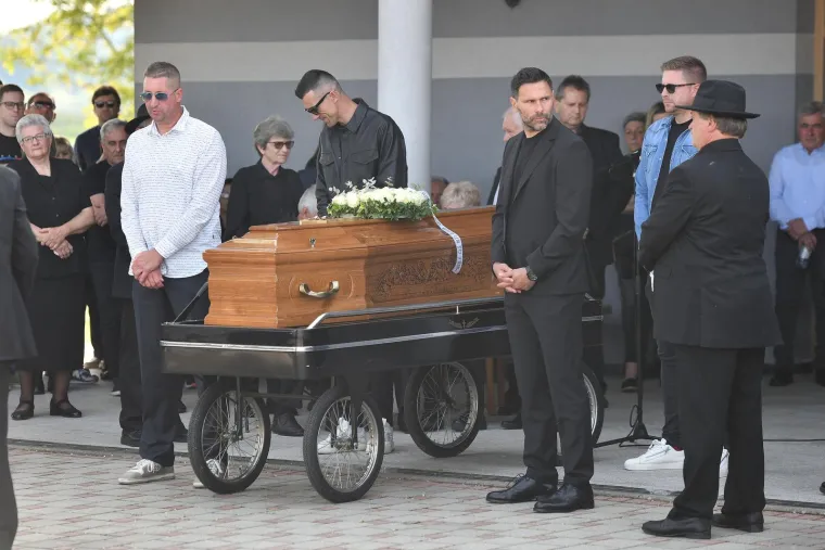 Na komemoraciju za Pokrivača do&scaron;ao i Boban: Poznati dinamovac sve dirnuo emotivnim govorom