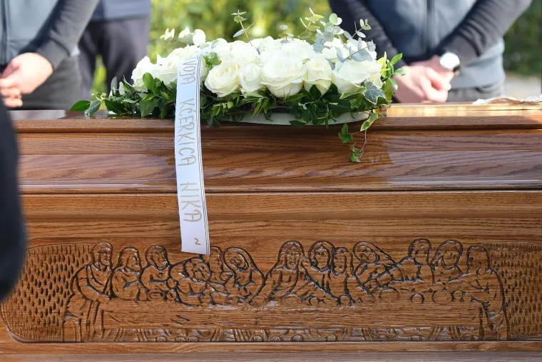 Nikola nas je napustio u 40. godini života.