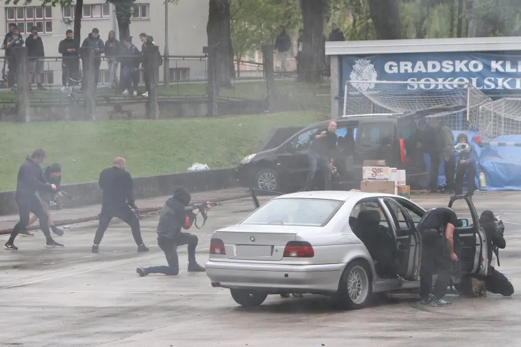 U Karlovcu je u petak otvoren STUNT Festival