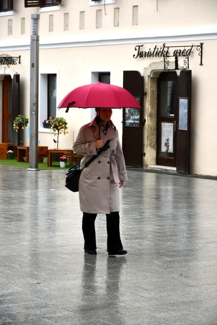 Kao da je pao snijeg: Čakovčanke se zabundale za šetnju gradom