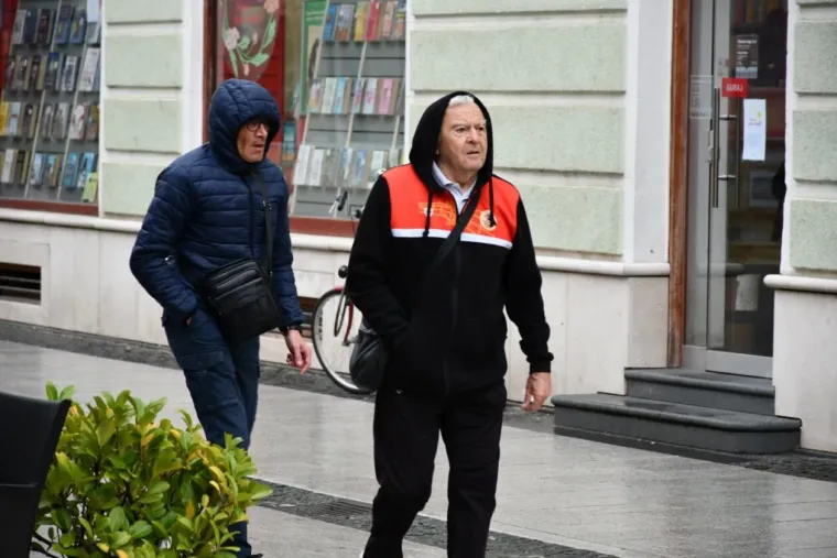 Kao da je pao snijeg: Čakovčanke se zabundale za šetnju gradom