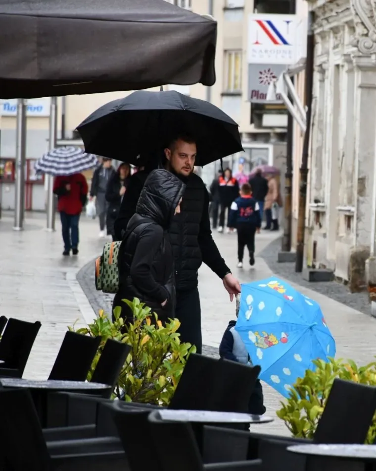 Kao da je pao snijeg: Čakovčanke se zabundale za šetnju gradom