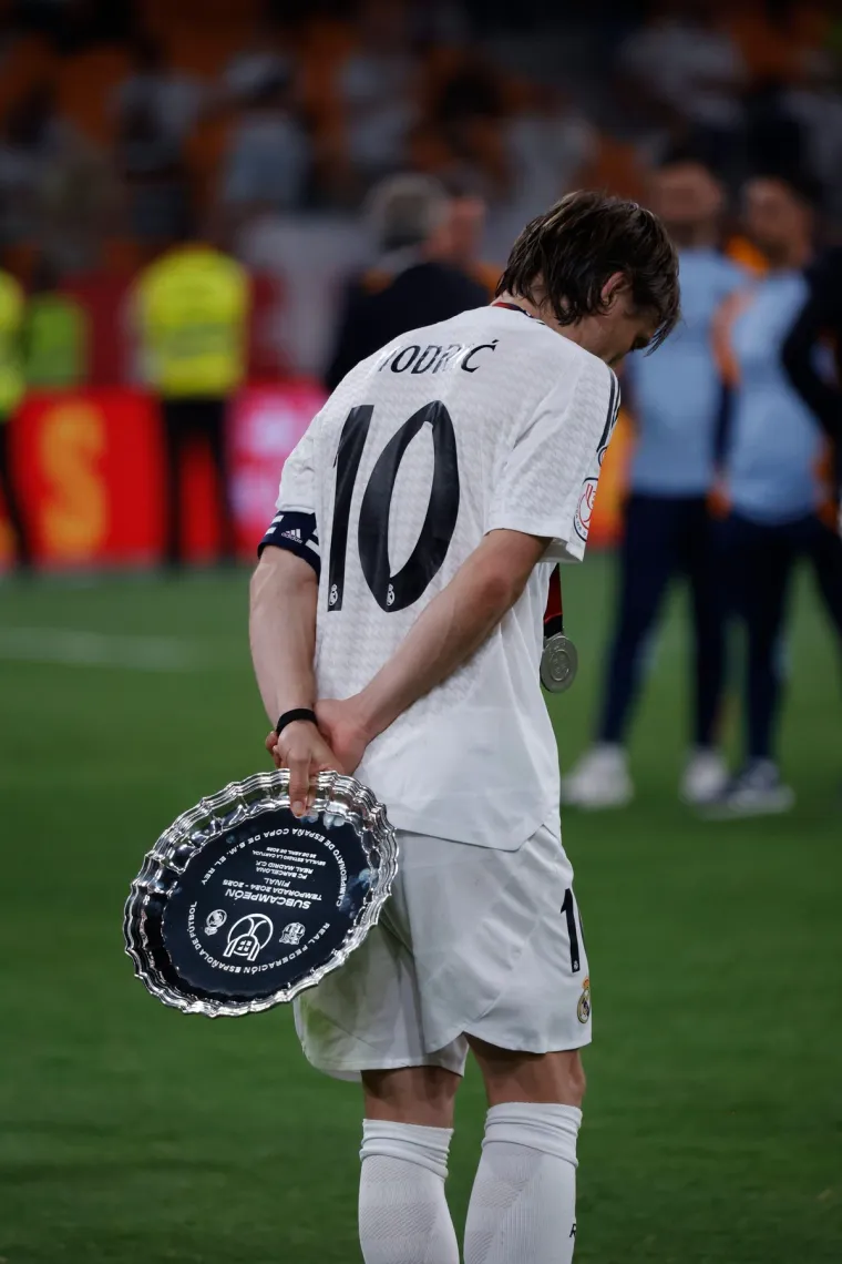 Kapetan hrvatske reprezentacije i Reala prokockao je možda i posljednju priliku da podigne jo&scaron; jedan trofej s Kraljevskim klubom. Njegova budućnost u Madridu i dalje je neizvjesna