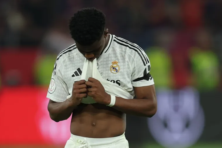 Zaslužena pobjeda Barcelone, ali nakon utakmice svi pričaju o 'glupostima' igrača Reala: Ovako su zaradili isključenja