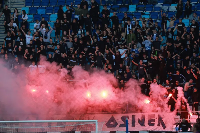 Za Osijek je ovo druga pobjeda protiv vodećeg dvojca na ljestvici u četiri dana, u srijedu je sa 2-0 svladao Rijeku na Rujevici.