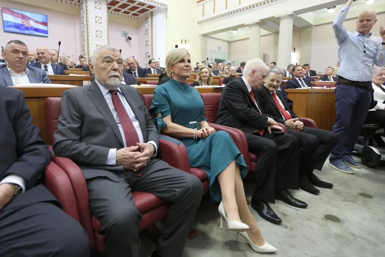 Kolinda Grabar-Kitarović nikad nije podbacila: Ovo su njena najbolja modna izdanja