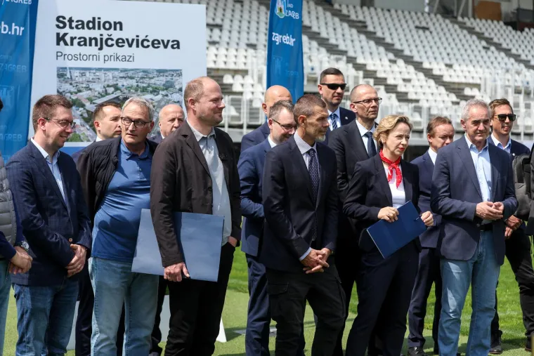 Boban i Zajec zasukali rukave i dohvatili lopate: Pogledajte kako izgleda početak radova u Kranjčevićevoj