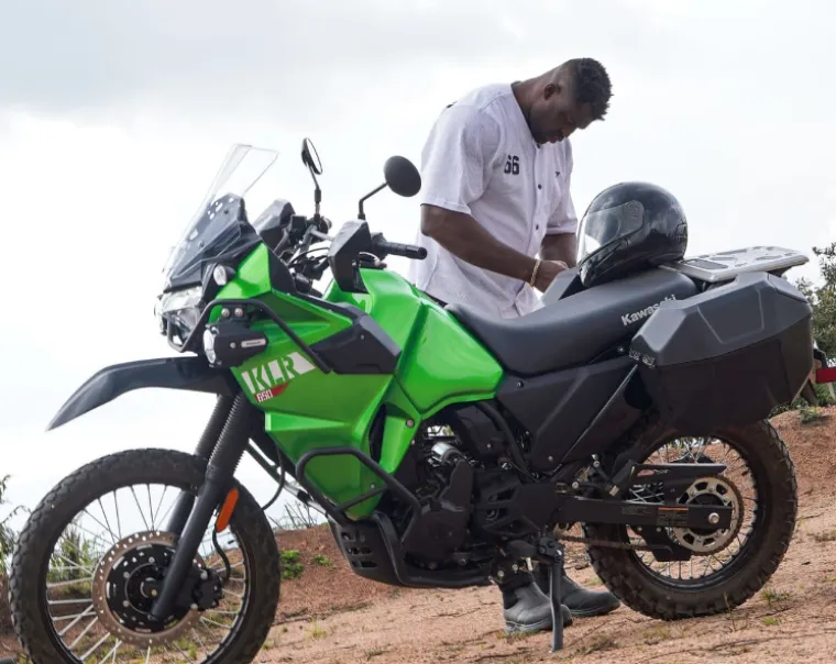 Francis Ngannou motorom naletio na maloljetnicu: Ozljede su bile preteške, preminula u bolnici