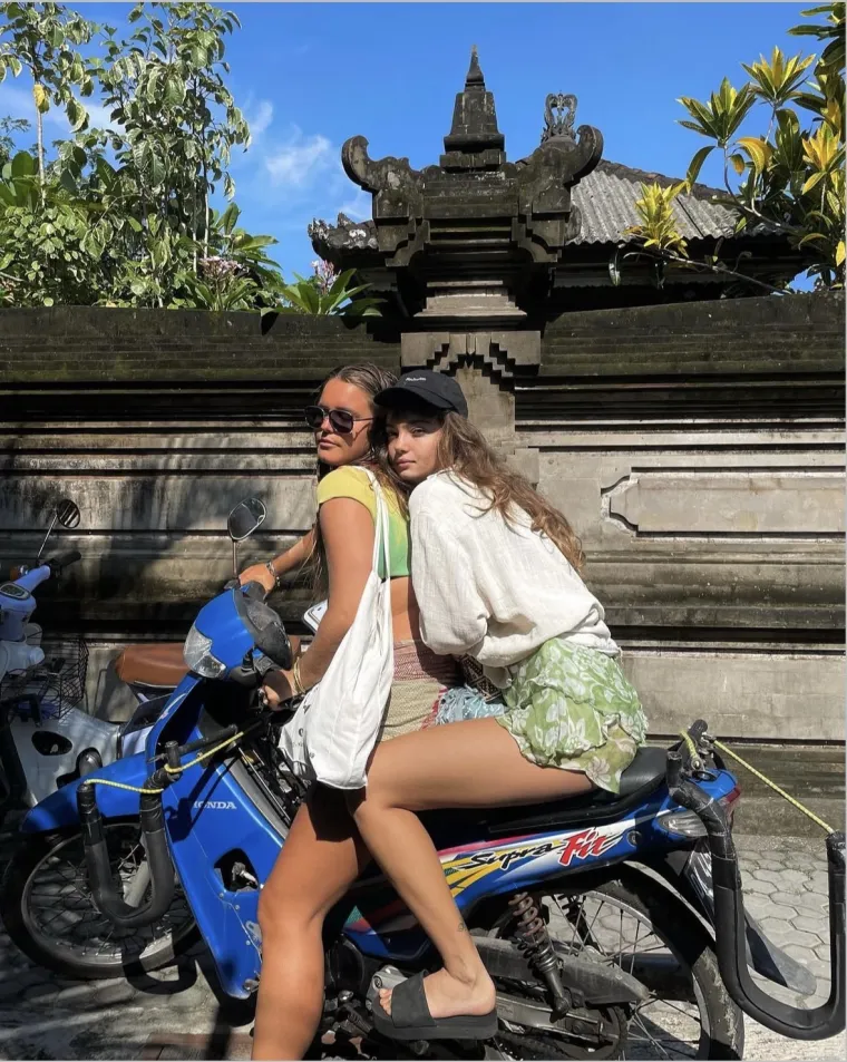 Tatum je u listopadu 2024. prekinuo zaruke s glumicom Zoë Kravitz, a ubrzo su krenula šuškanja o novoj ljubavi