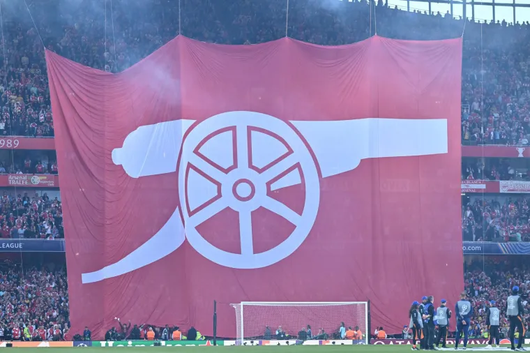 Ultrasi PSG-a napravili ludnicu na Emiratesu: Zasjenili i koreografiju domaćina u Londonu