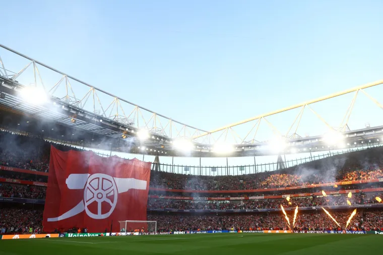 Ultrasi PSG-a napravili ludnicu na Emiratesu: Zasjenili i koreografiju domaćina u Londonu