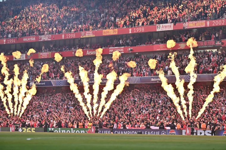 Ultrasi PSG-a napravili ludnicu na Emiratesu: Zasjenili i koreografiju domaćina u Londonu