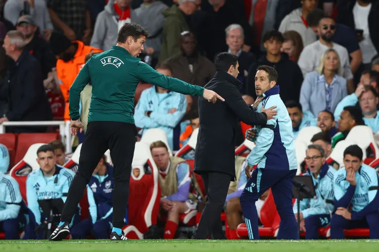 ARTETA U AKCIJI: Smjestio je Jonasa na svoje mjesto.