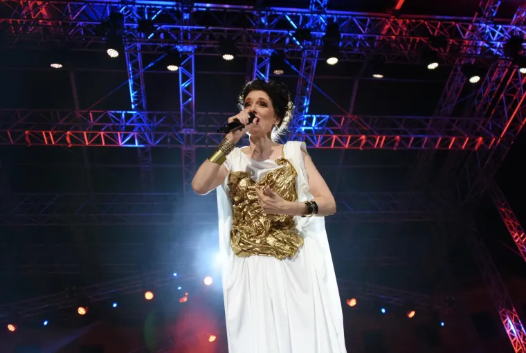 Ovako je Doris Dragović izgledala na početku karijere