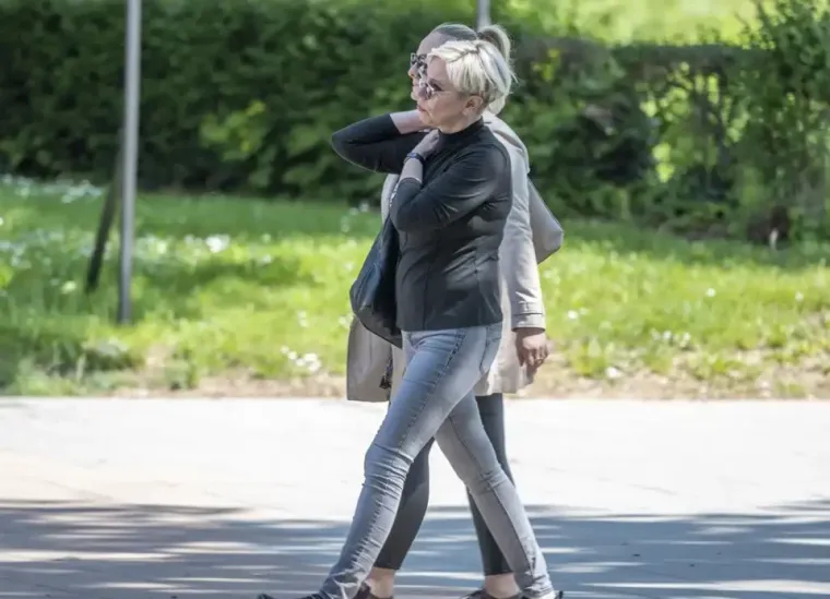 Karlovačka &scaron;pica poput modne piste: Prolaznica u kratkoj haljini sve zasjenila