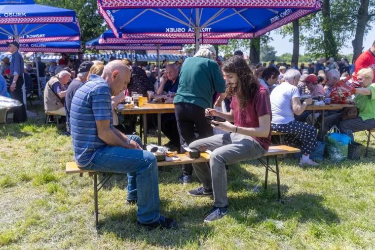 Oni znaju kako odmarati, ali i kako feštati: Ovako su Osječani proveli Praznik rada