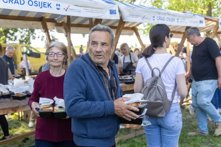 Oni znaju kako odmarati, ali i kako feštati: Ovako su Osječani proveli Praznik rada