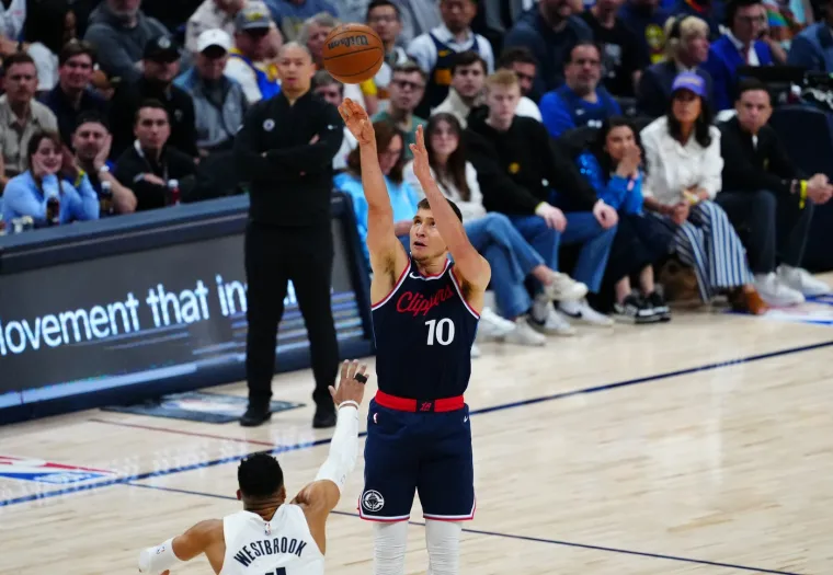 NBA zvijezda u vezi sa Sarom iz susjedstva! Jednu stvar ne želi da ljudi doznaju