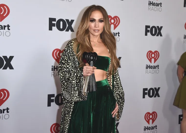 Sve se mijenja, ali ne i guza Jennifer Lopez: Slavna pozadina u prozirnoj haljini ukrala šou