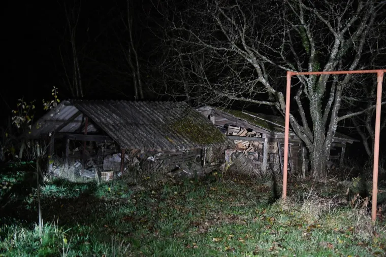 Ovo je obiteljska kuća roditelja koji su zakopali svoje dvije bebe: Prizori izgledaju jezivo