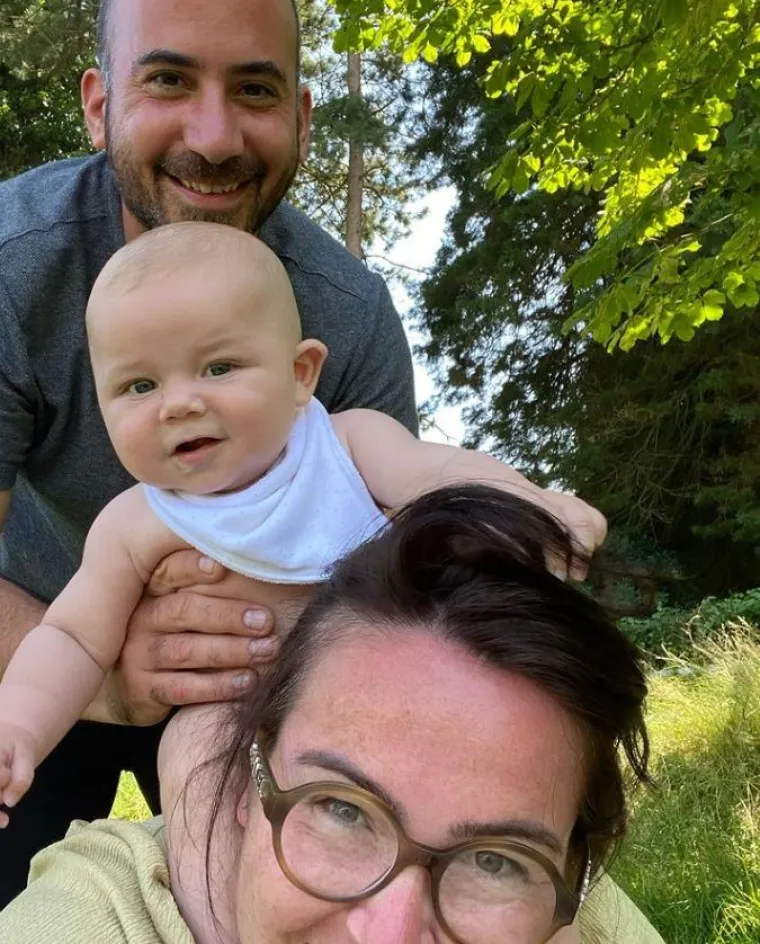 Nitko od Sarinih liječnika ne može objasniti zašto je Monty rođen tako velik. Sarah je rekla: &quot;Nakon što se rodio, oboje smo testirani na gestacijski dijabetes puno puta, ali nikada nije bio pozitivan.&quot;