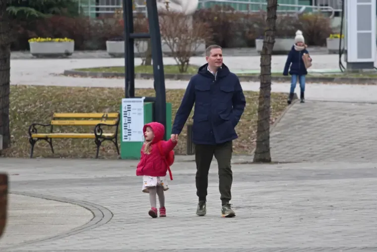 Šetnja uz Muru nekima je kao boravak u frižideru, a drugi su sretni jer su upoznali djedicu - na biciklu!