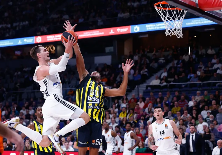 Hezonja potpuno poludio i napao suca, fotografije sve otkrivaju