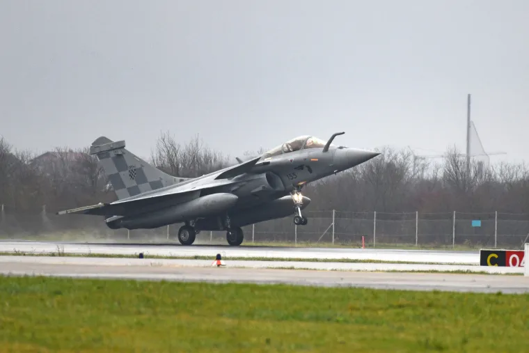 Stigao i osmi Rafale, MORH objavio moćne fotografije čuvara hrvatskog neba!