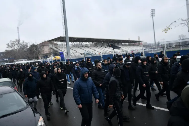 Pogledajte korteo Bad Blue Boysa do Kranjčevićeve: Očekuje nas spektakl na tribinama