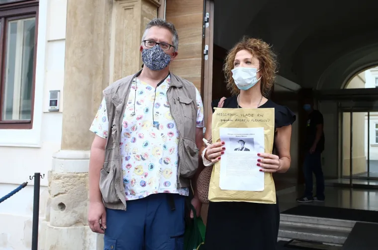 'Filozofski je naš': Inicijativa za Filozofski prošetala Zagrebom i pokazala svoje nezadovoljstvo zbog smjena na Fakultetu