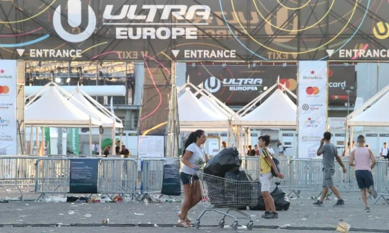 JUTRO NAKON PRVE VEČERI ULTRE: Pune ruke posla za gradske komunalce, Poljud i okolica preplavljeni smećem, posao im otežava bura