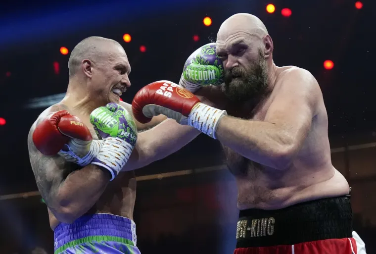 Oleksadr Usyk odradio je taktički besprijekoran meč. 