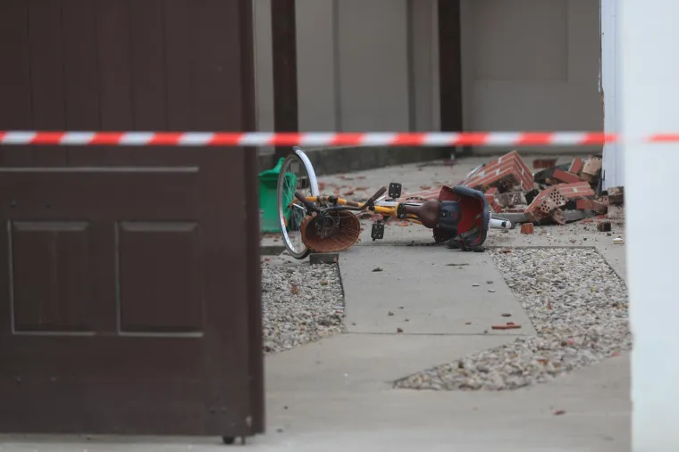 Razoran potres uništio pola Petrinje i okolna naselja: U sekundi je ugašeno sedam života