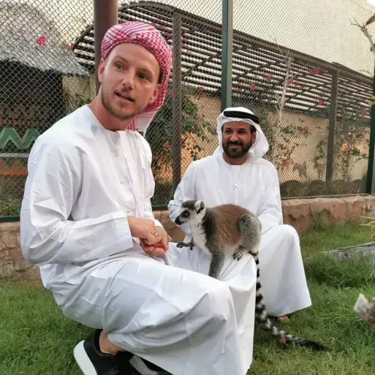 Modrić mazio orla, hranio tigra i pozirao sa zmijama, no jedna će fotografija jako naljutiti njegovog prijatelja